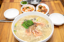 비오네손칼국수
