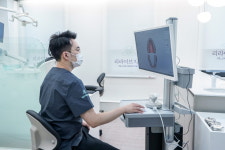 리라이브치과의원 마곡