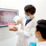 크라운치과보철과치과의원