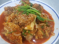 목촌돼지국밥 범방점