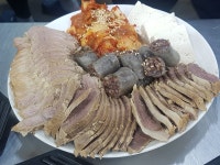 목촌돼지국밥 범방점