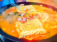 금왕솥뚜껑부대찌개삼겹살