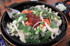 강촌우미숯불닭갈비