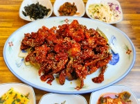 장안동 먹깨비 간장게장 해물아구찜