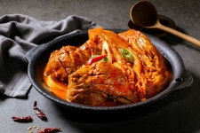 김치찜하다