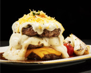 로얄경양식&스테이크 광안점