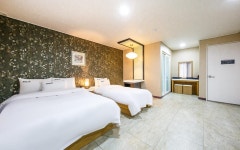 화이트관광호텔