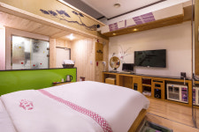 숲속의궁전무인텔