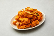 오태식해바라기치킨 무거범서점