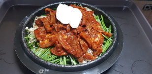 북배산흑염소요리