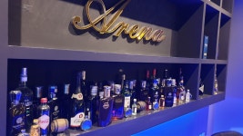아레나홀덤펍&BAR