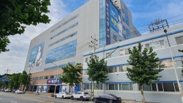 에몬스가구 본사전시장