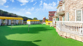 퍼피스테이 온수수영장 애견펜션