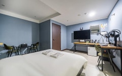 트리쉐이드호텔