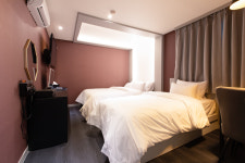 데이앤나잇 호텔