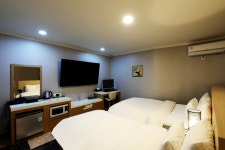 화이트관광호텔