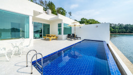 산토리니풀빌라