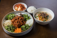 명동칼국수샤브샤브 뉴코아아울렛 일산점