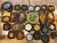 고모리 뜰안에밥상