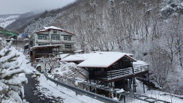 명지령계곡펜션 사창리 행복점