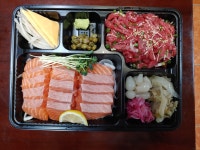 필 연어랑육회랑