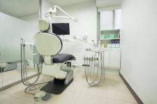 신촌유디치과의원