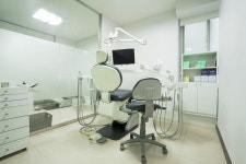 신촌유디치과의원