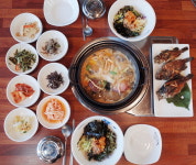 몽그레식당 학동몽돌본점