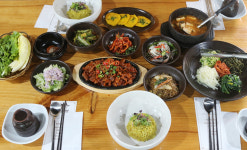 옹기종기보리밥
