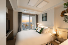 어반스테이 속초등대해변