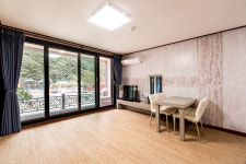 연인산 온천 리조트