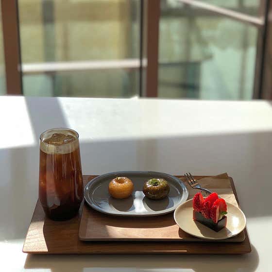 담장옆에국화꽃 안녕인사동점 사진