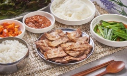 쌍다리돼지불백 본점