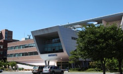 경상국립대학교 가좌캠퍼스 법학도서관