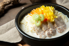 부산아지매국밥 가재울뉴타운점