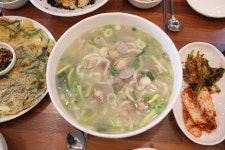 유가네 바지락 생 칼국수