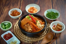 본감자탕 강동산하점