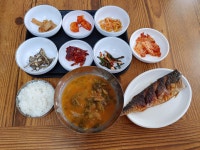 일월식당