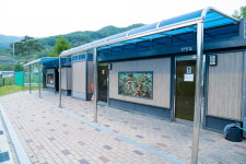 곤충나라 사과테마파크 오토캠핑장