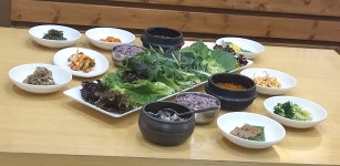 하늘빛우렁쌈밥