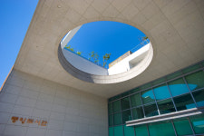 동국대학교 중앙도서관