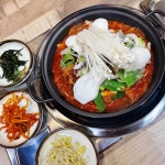 월수금통돼지 용현점