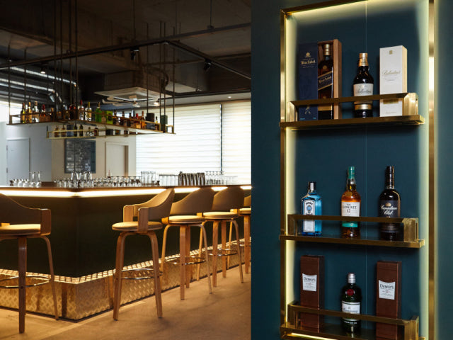 Zeus Bar