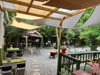 연못둔치