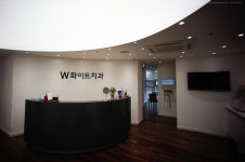 더블유화이트치과의원