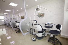 에이케이플란트치과의원