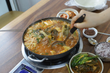 다정얼큰한뼈해장국