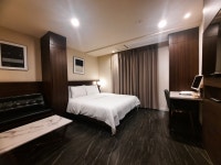 에이치모먼트호텔 하단점