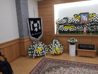평택중앙장례식장 근조3단화환 당일배송 꽃집