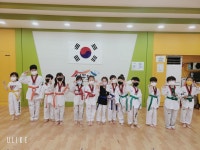 성무태권도장